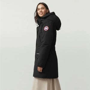 Canada Gooze Parka, Black, Small, Fur trimmed hood